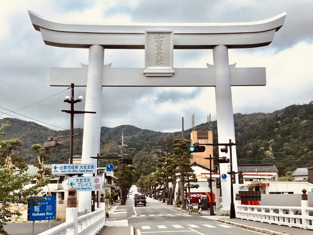 出雲の大きな鳥居