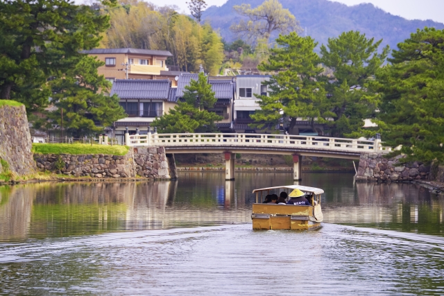 松江城の堀川遊覧船